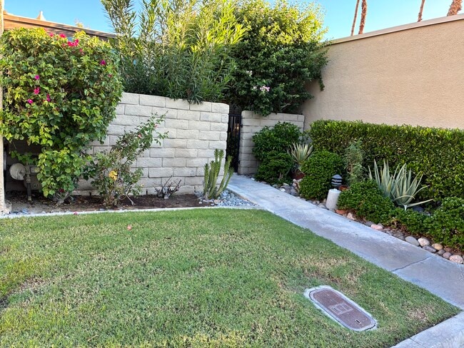 Building Photo - 1254 Tiffany Cir S