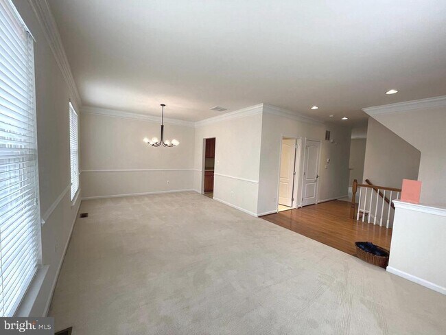 Building Photo - 43706 Hamilton Chapel Terrace
