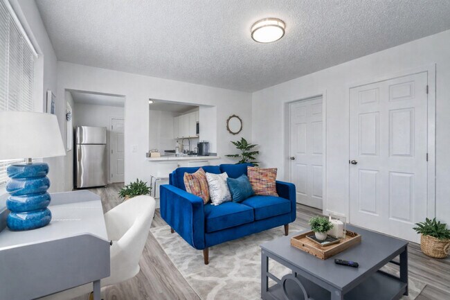 Building Photo - 612 S 18th St