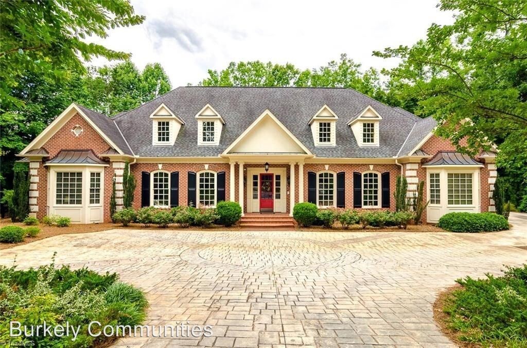 Primary Photo - 5 br, 3.5 bath House - 5 Elm Ridge Ct.