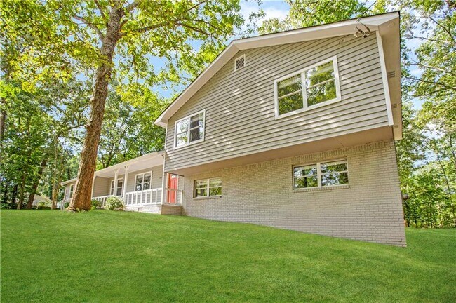 Building Photo - 4444 Foxfire Crossing