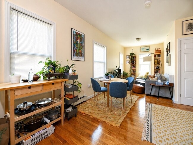 Building Photo - 81 Tremont St