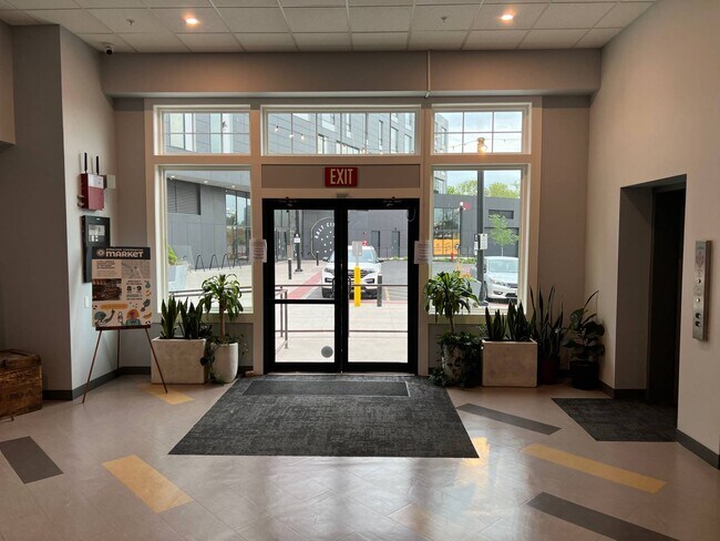 Foto del edificio - 480 S Salina St