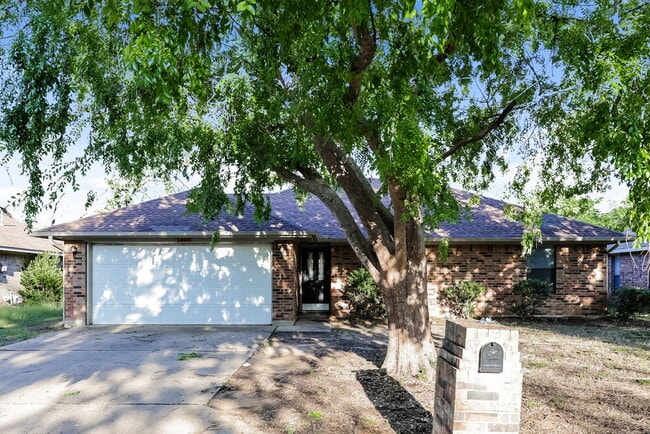 Building Photo - 1404 Copper Ridge St