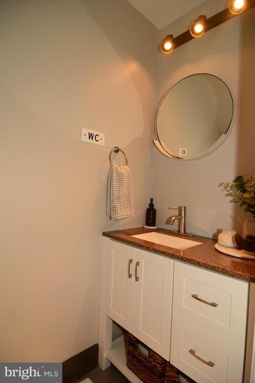Foto del edificio - 42826 Bittner Square