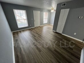Building Photo - 359 Redmar Blvd