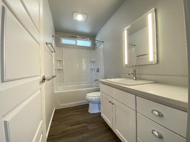 Foto del edificio - To register for the showing time below, note the 4 digit code: 3764 and click "APPLY NOW."(mobile...