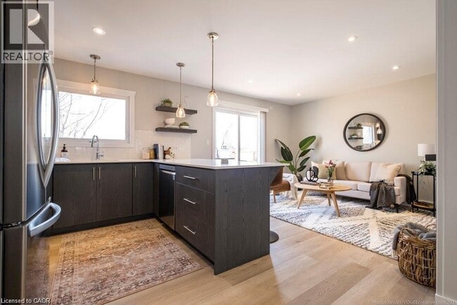 Photo du bâtiment - 225 E 24th St