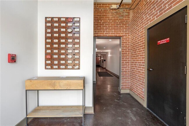 Foto del edificio - 1261 Caroline St NE