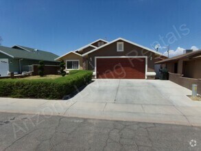 Building Photo - 3741 N Kenneth Rd