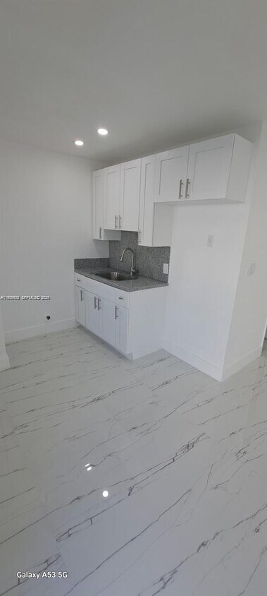 Foto del edificio - 2938 NW 61st St