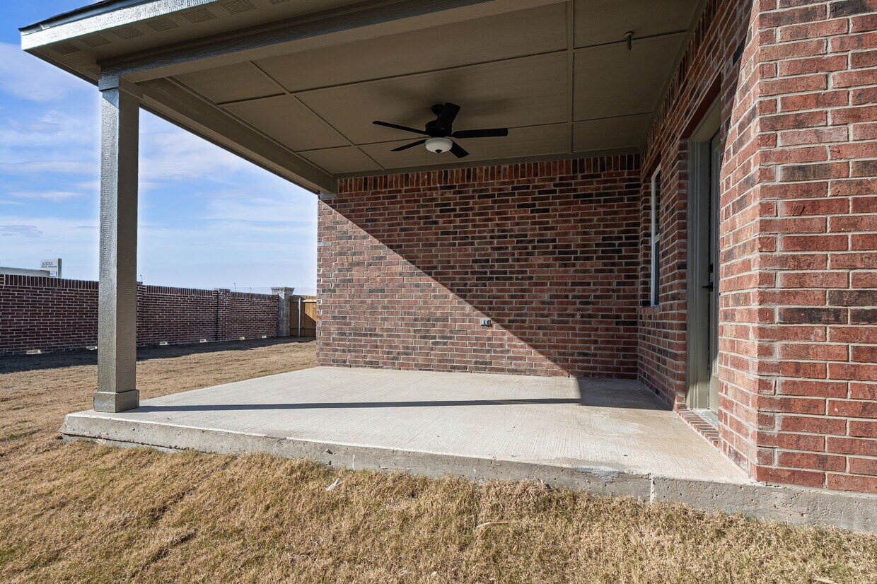 Foto principal - 913 Emerson Dr