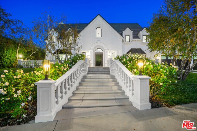 Foto del edificio - 4608 Westchester Dr