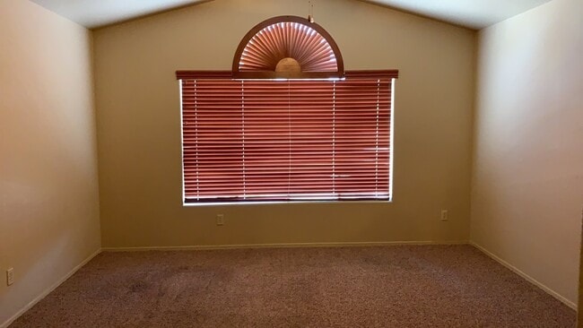 Building Photo - 3 Bedroom - 2.5 Bath - 1395 Sq. Ft. Home f...