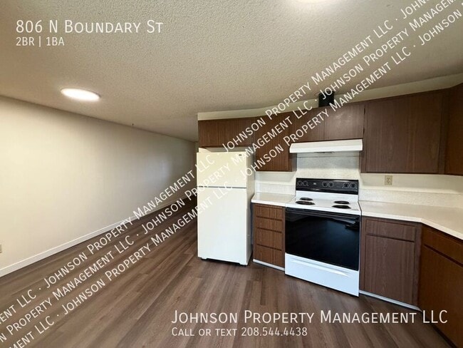 Building Photo - 806 N Boundary St