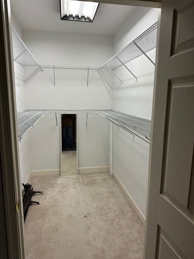 25616 Summerall Dr Unit B, Aldie, VA 20105 Apartments in Aldie, VA