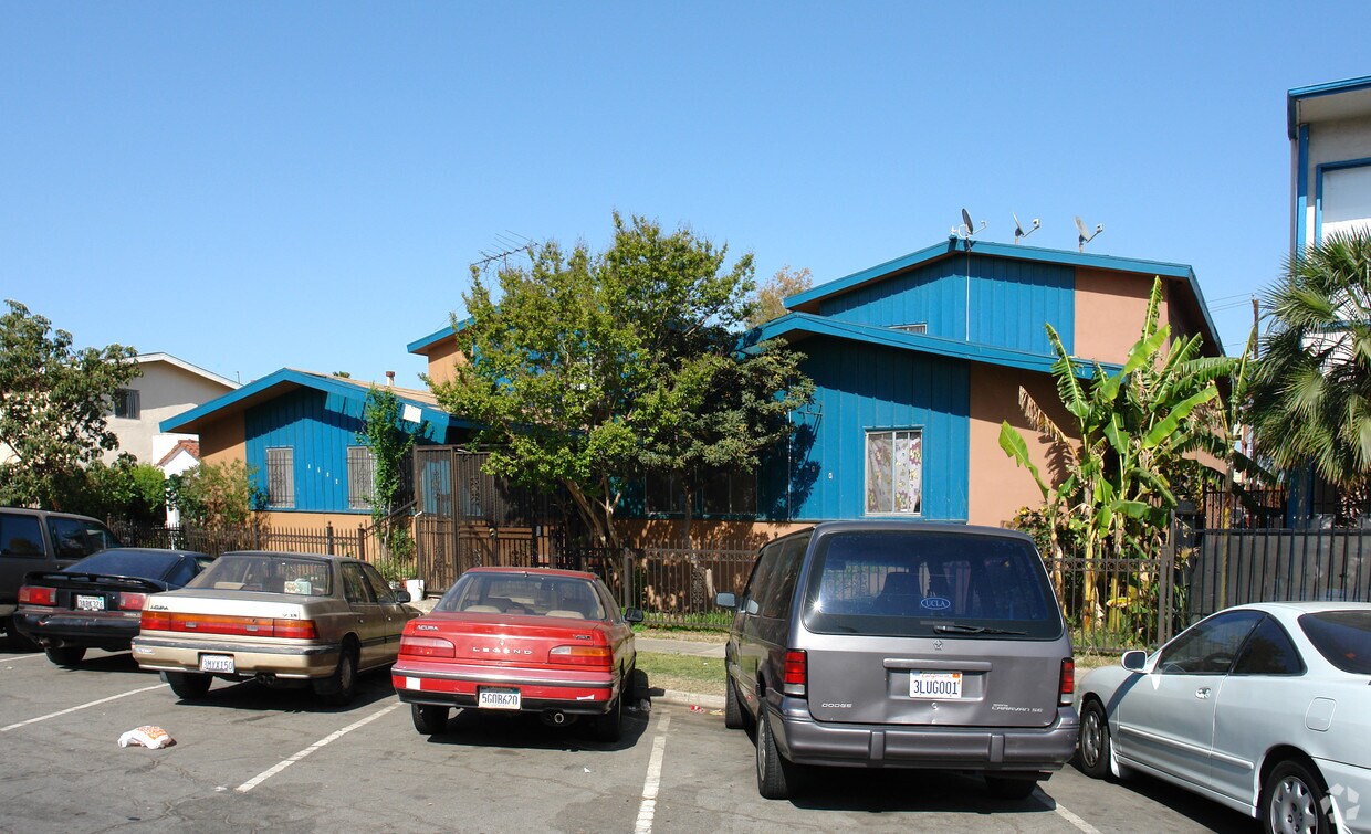 Primary Photo - 1600-1602 Cedar Ave
