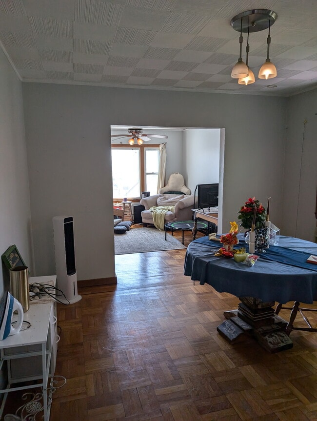 Foto del edificio - 85 Gladstone St