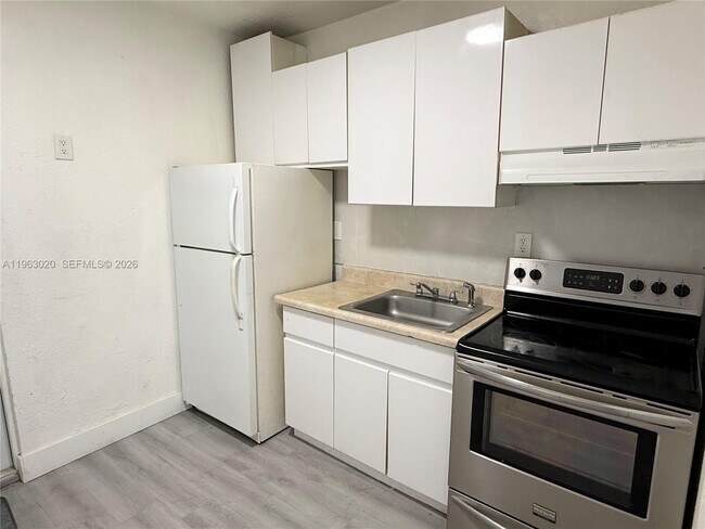 Foto del edificio - 5903 SW 26th Terrace