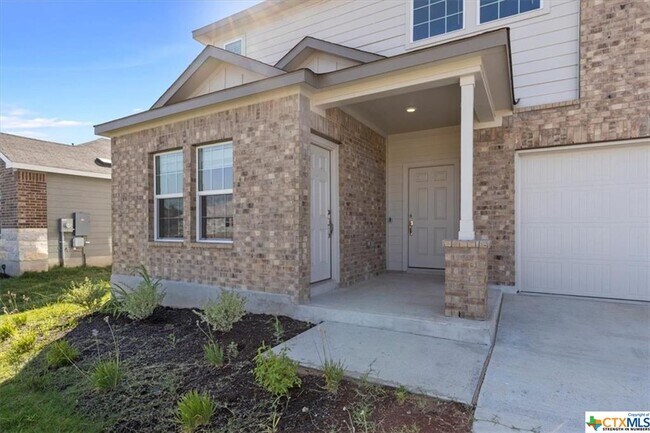 Building Photo - 313 Salt Springs Rd