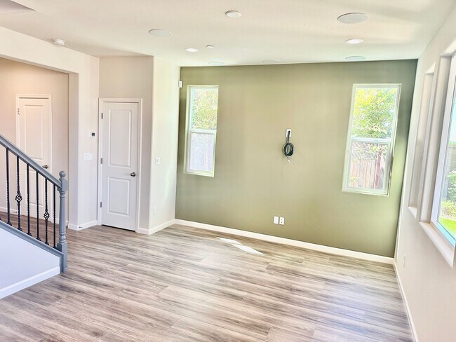 Building Photo - Newly Built 3/2.5 Bonadelle Home in Rivers...