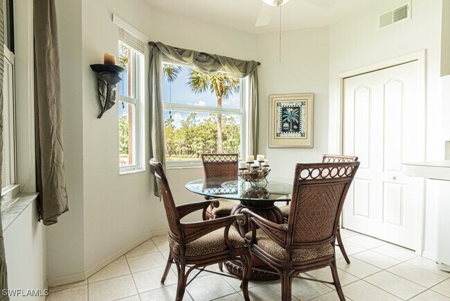 Foto del edificio - 3830 Sawgrass Way