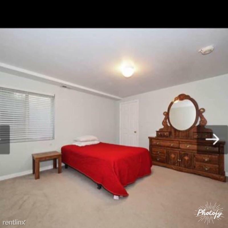 Building Photo - 2 br, 1 bath Apartment - 8468 S Silo Dr