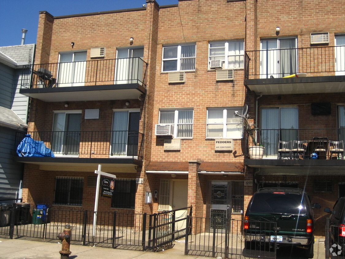 Primary Photo - 109-31 54th Ave