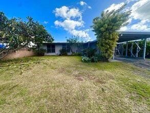 Building Photo - 967 Holoholo St