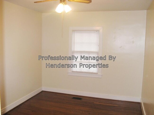 Building Photo - 1700 Pecan Ave