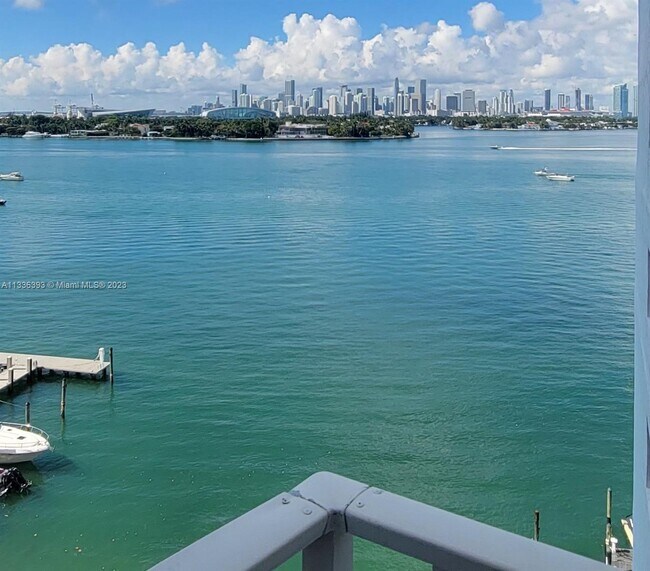 Foto del edificio - 1228 West Ave
