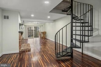 Building Photo - 636 Portland St