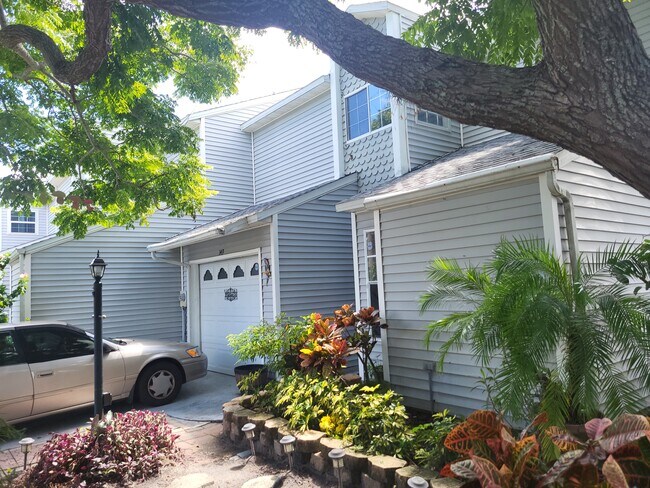 Foto del edificio - 149 Northshore Cir