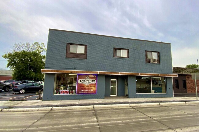 Building Photo - 1114 Main Ave