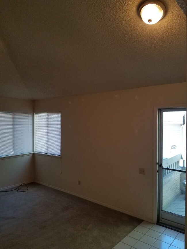 Foto del edificio - Valley Hi one level living