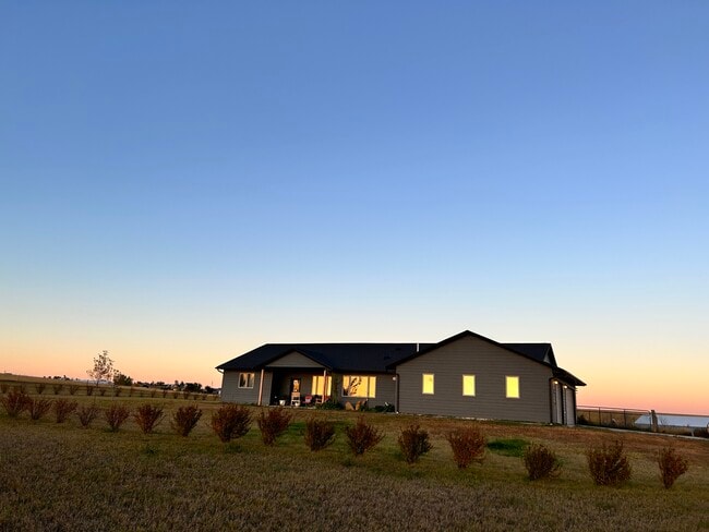 Building Photo - 23032 Radar Hill Rd
