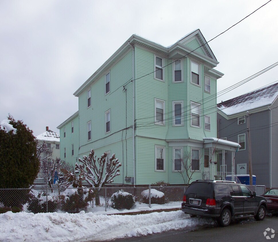Foto del edificio - 74 16th St