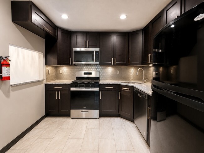 Building Photo - 500 Danbury Ln