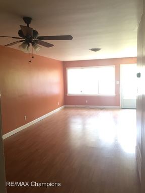 Building Photo - 2824 Hatcher Dr