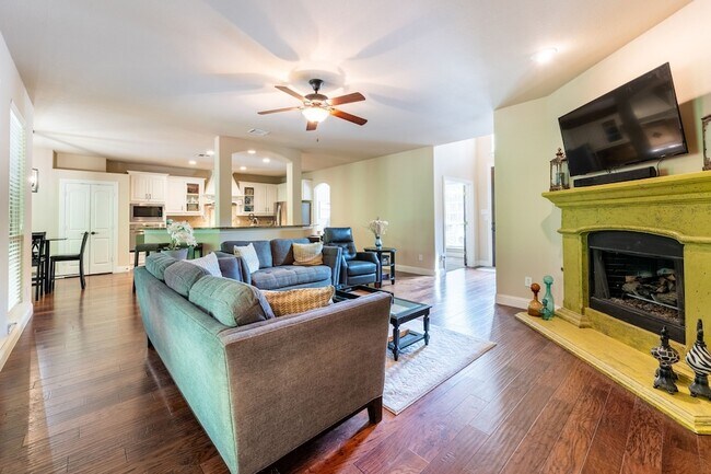 Building Photo - 939 Windham Dr