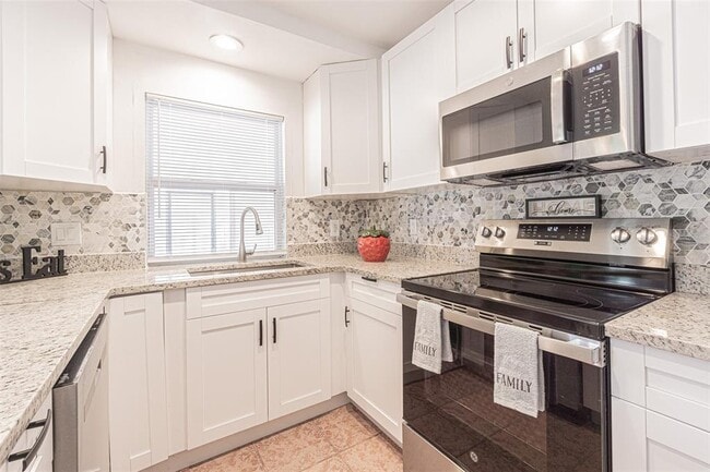 Building Photo - 12609 130th St