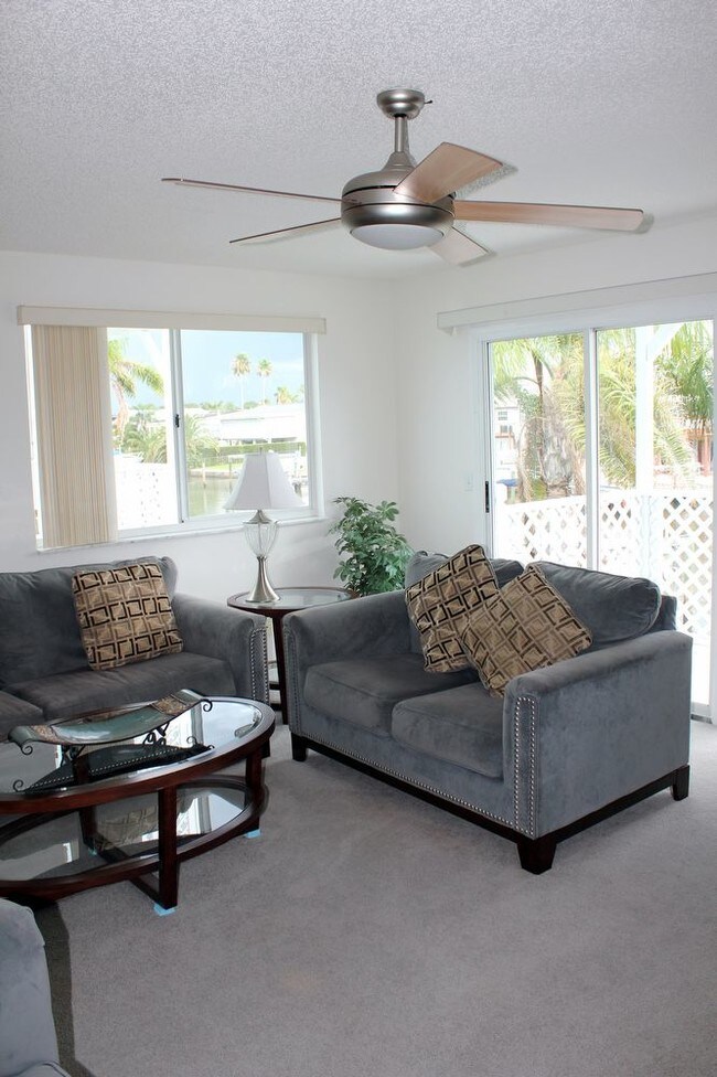 Building Photo - 653 Garland Circle Townhome