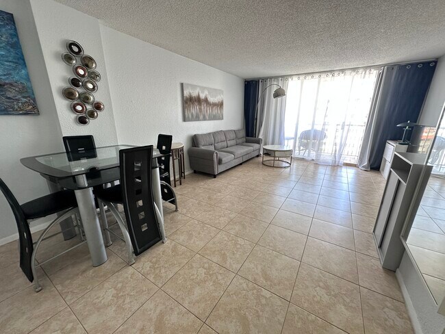 Foto del edificio - 3161 S Ocean Dr