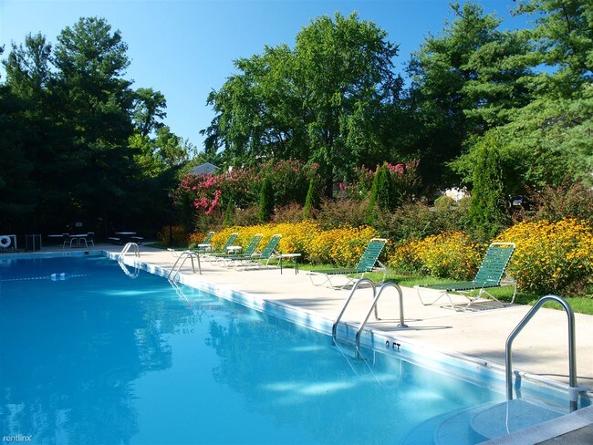 Foto del edificio - 705 Pool Rd