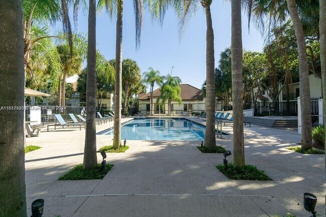 Foto del edificio - 640 S Park Rd