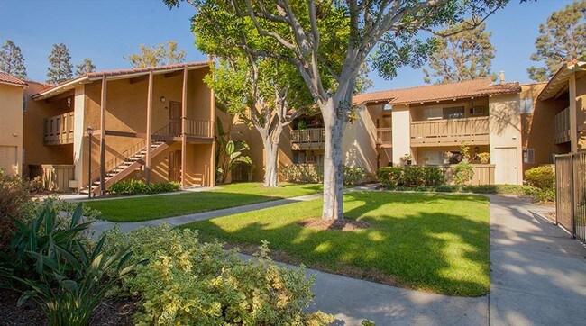 Corte Bella Rentals Fountain Valley, CA