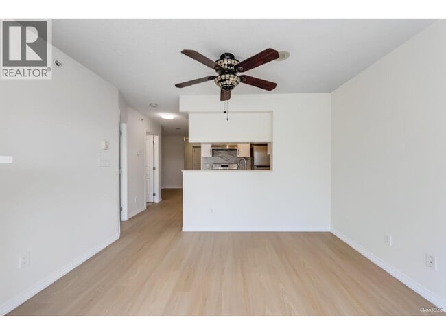 Building Photo - 5639 Hampton Pl