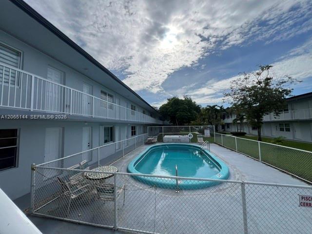 Foto del edificio - 4500 SW 67th Ave