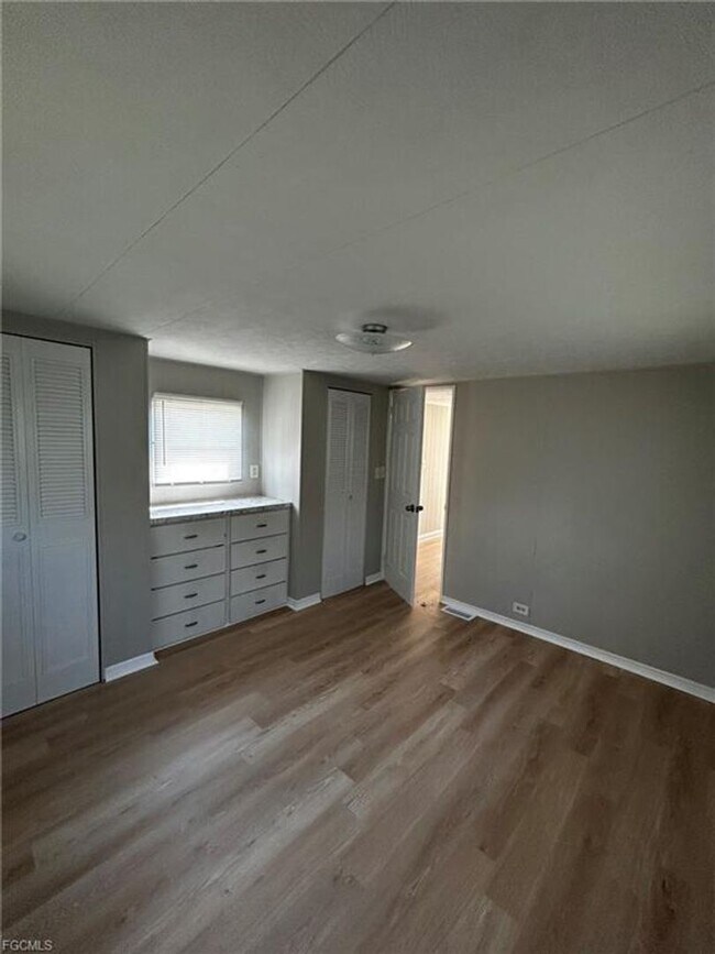 Foto del edificio - Imperial Harbor Home - First Month Rent FREE!