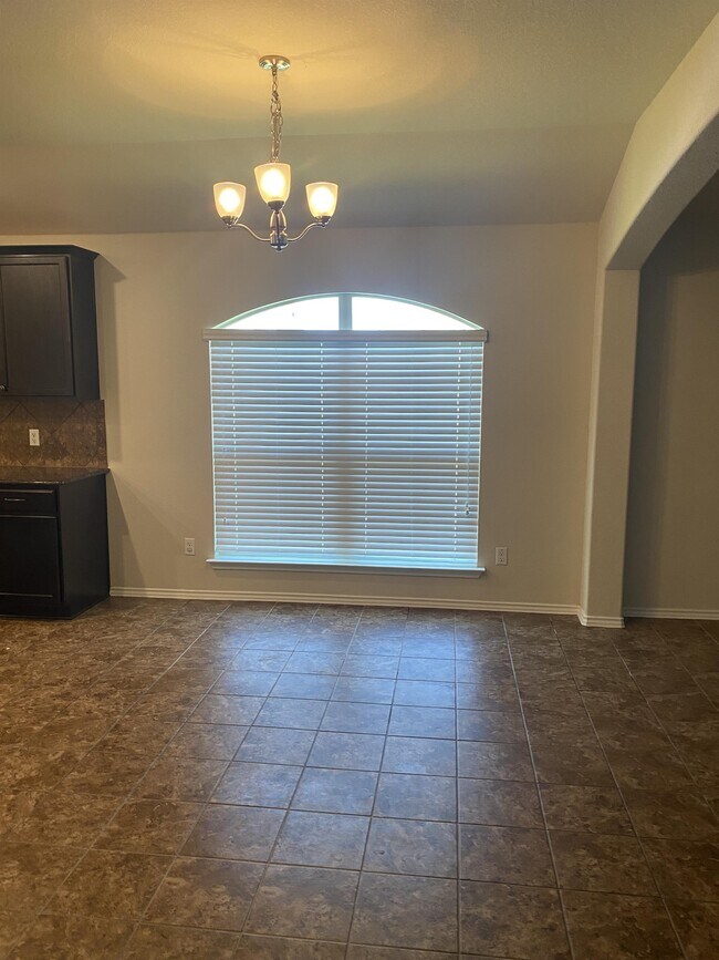 Building Photo - 6201 Dorothy Muree Dr